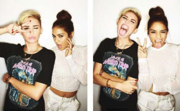miley cyrus and vanessa puzzle online