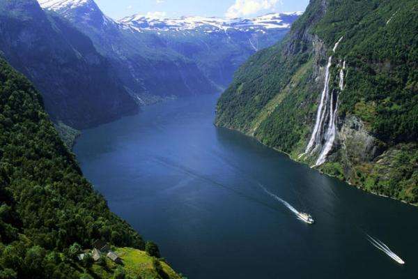 Norwegia - góry, morze ,pejzaż puzzle online