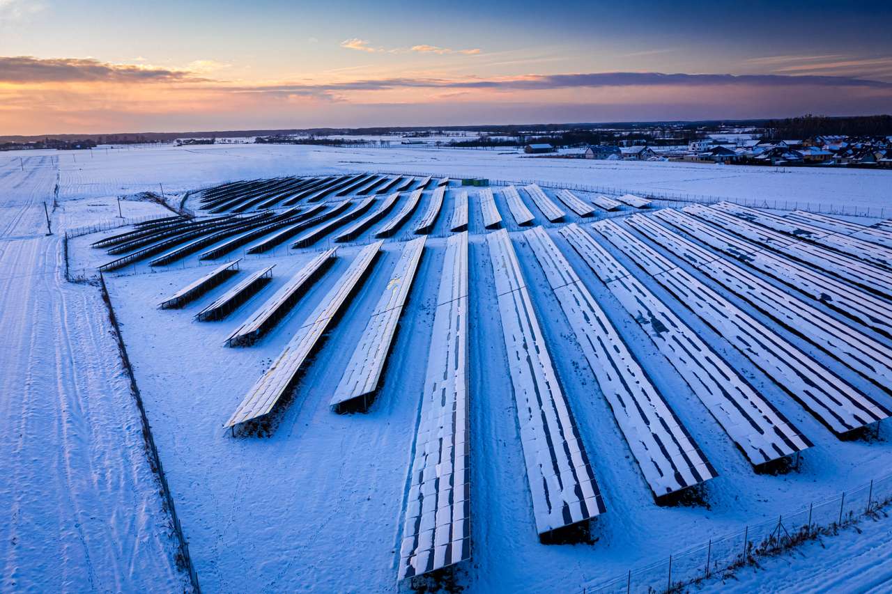 Frozen photovoltaic farm in winter. puzzle online
