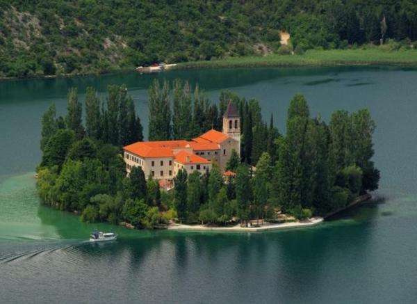 Wyspa KRKA w Chorwacji puzzle online