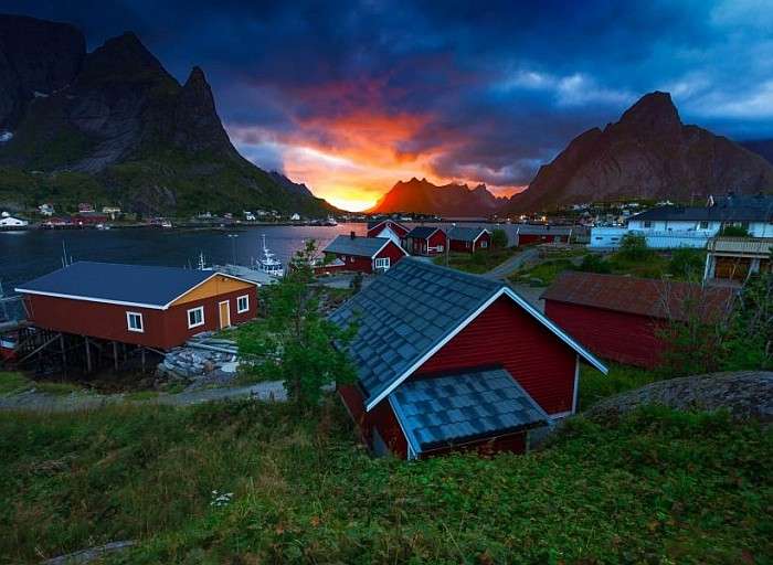 Norweskie domki w górach puzzle online