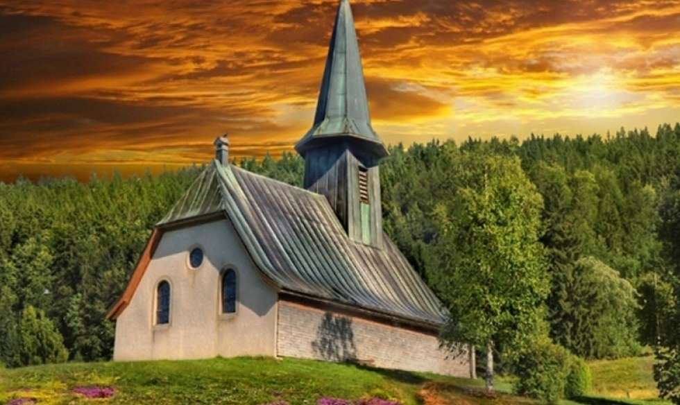Kościół w lesie puzzle online