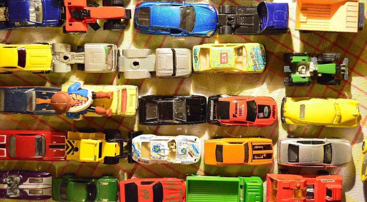 Modele samochodów puzzle online