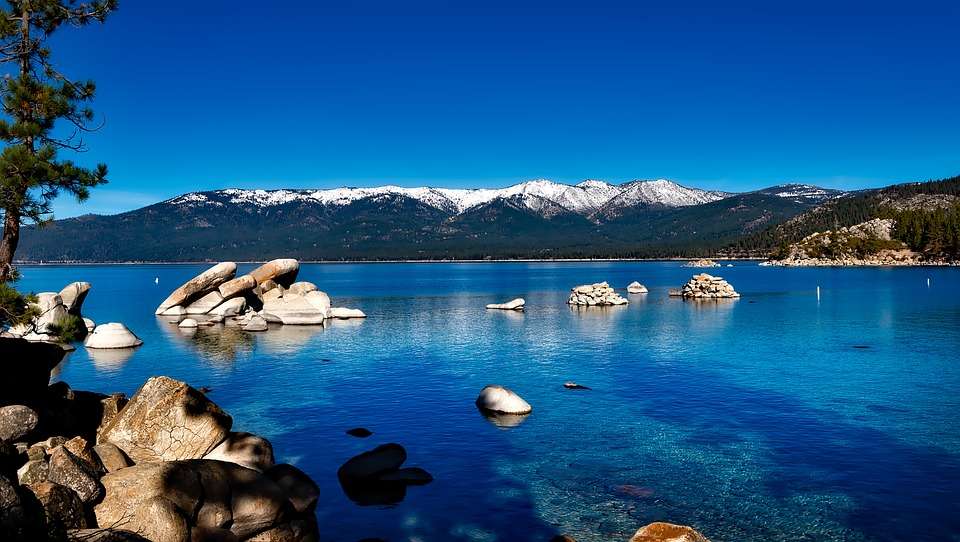 Kalifornia. Jezioro Tahoe. puzzle online