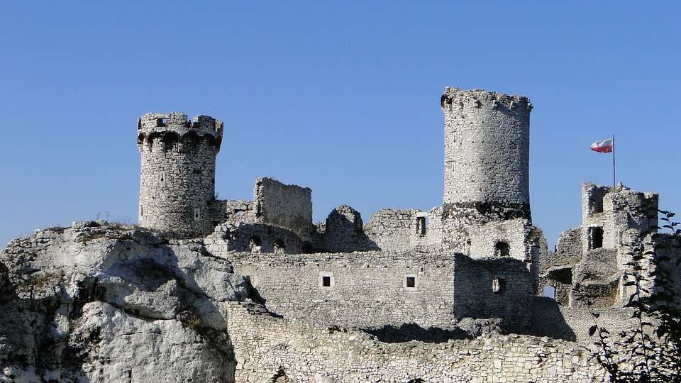 A vár Ogrodzieniecben. kirakós