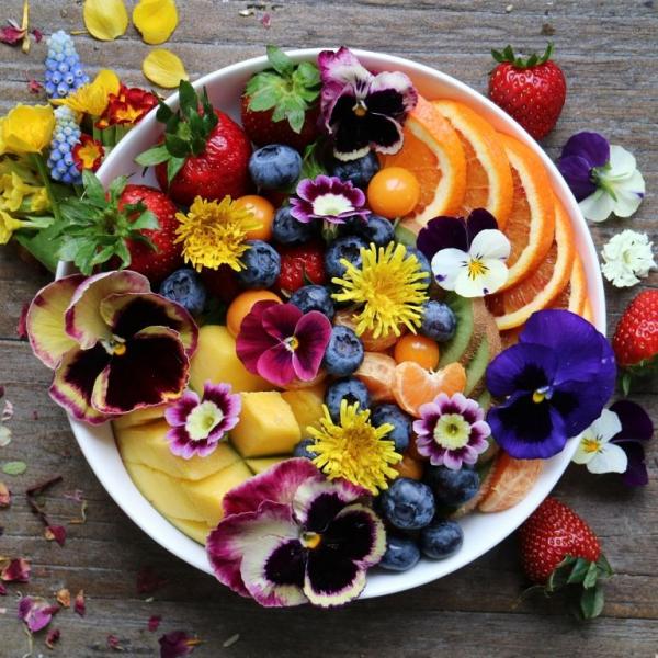 Owoce i kwiaty jadalne puzzle online