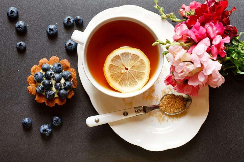 Herbata, kwiaty, babeczka puzzle online