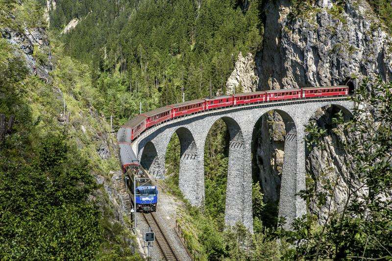 Szwajcarskie pociągi. puzzle online
