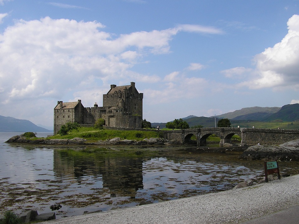 Zamek Eilean Donan w Szkocji. puzzle online