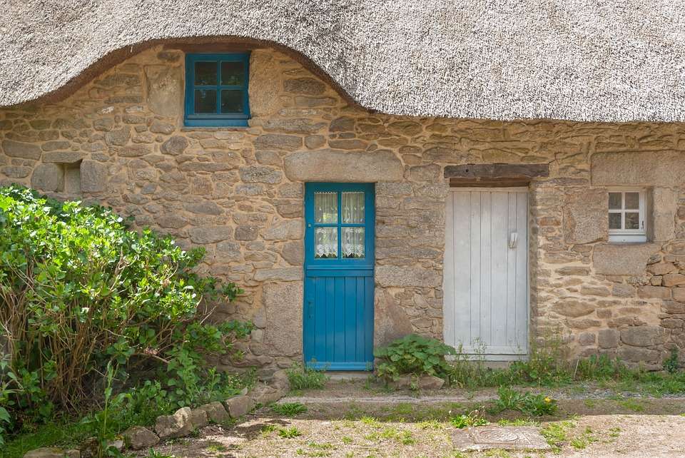 Kamienny dom we Francji. puzzle online