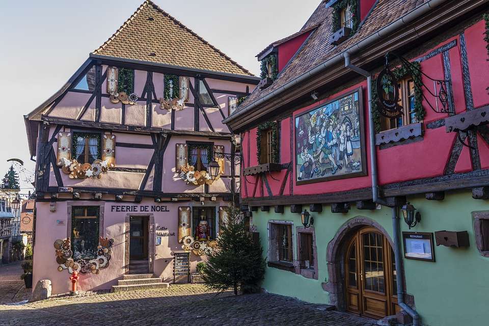 Kolorowe domy w Alzacji. puzzle online