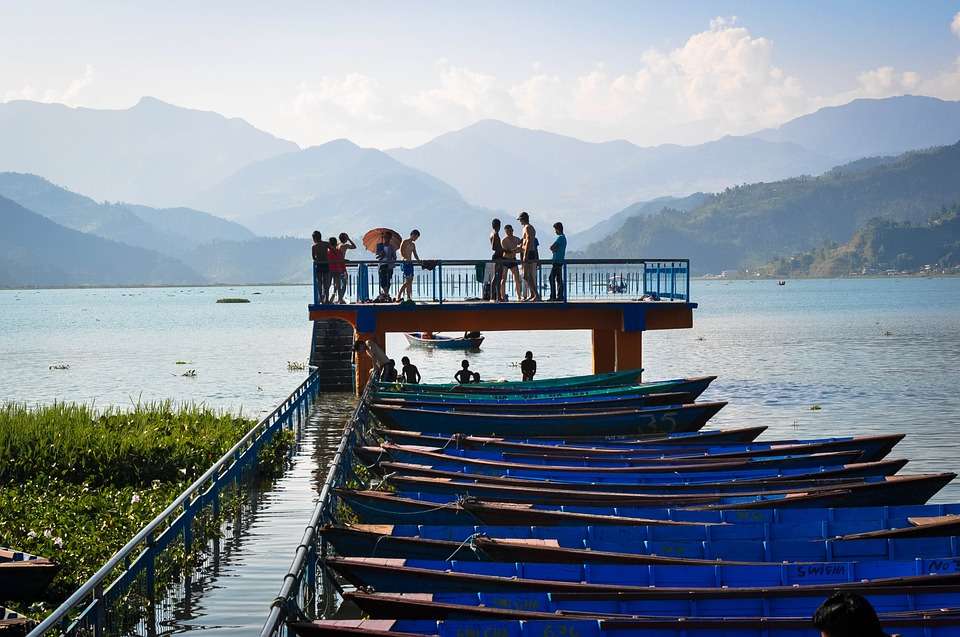 Jezioro w Nepalu. puzzle online
