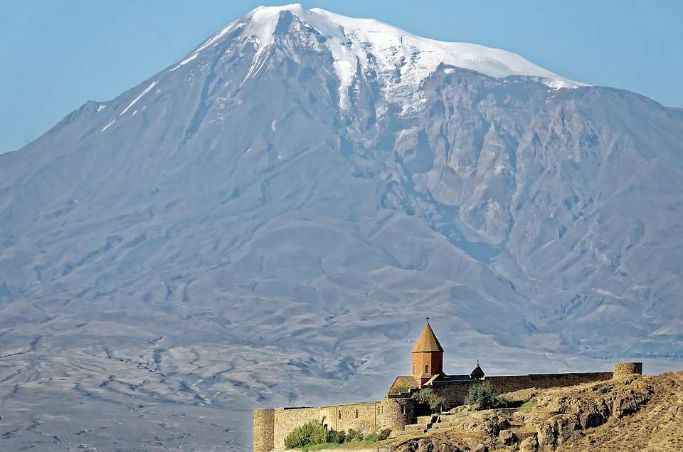 Kaukaz. Góra Ararat. puzzle online