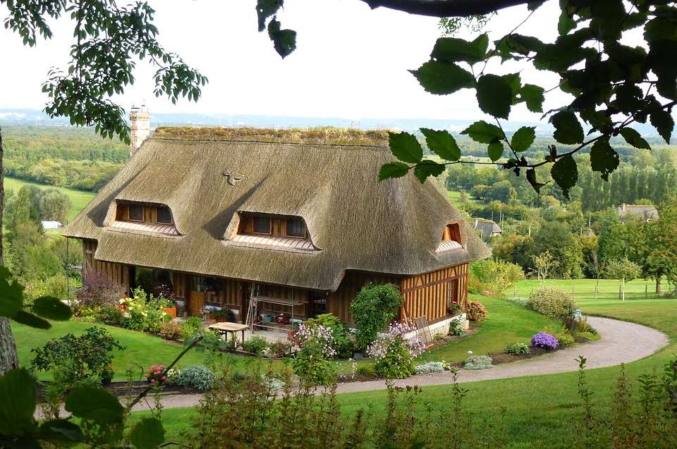 Dom na francuskiej wsi. puzzle online