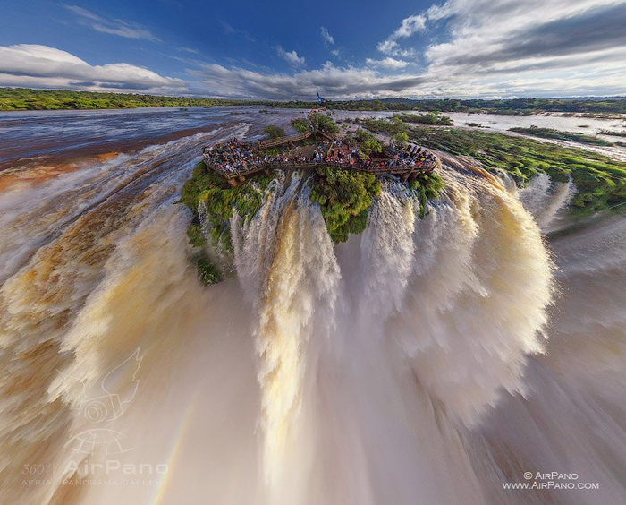 Wodospad Iguazu w Brazylii. puzzle online