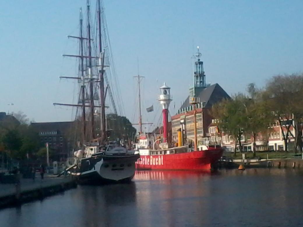 Port w Emden puzzle online