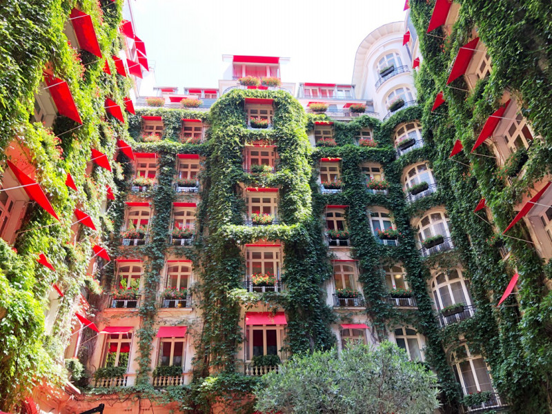 Hotel w Paryżu. puzzle online