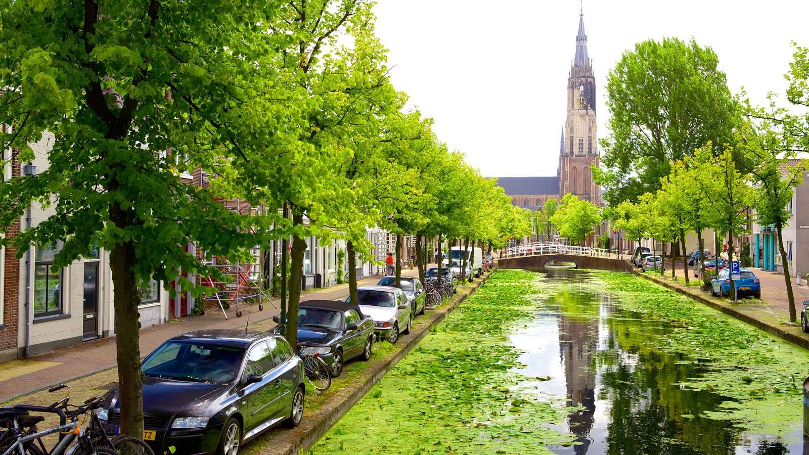 Kanał w Delft. Holandia. puzzle online