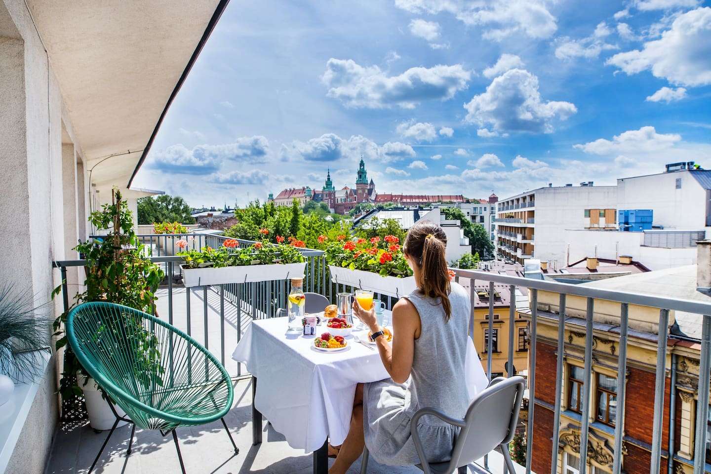 Śniadanie z widokiem na Wawel. puzzle online