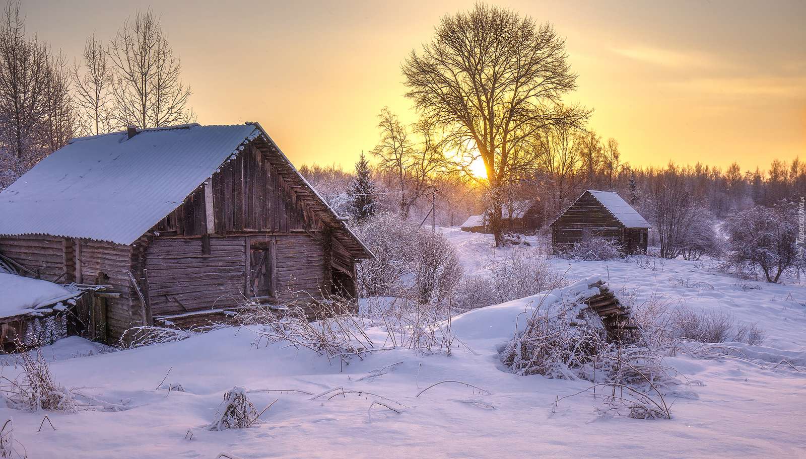 Zima w małej wiosce puzzle online