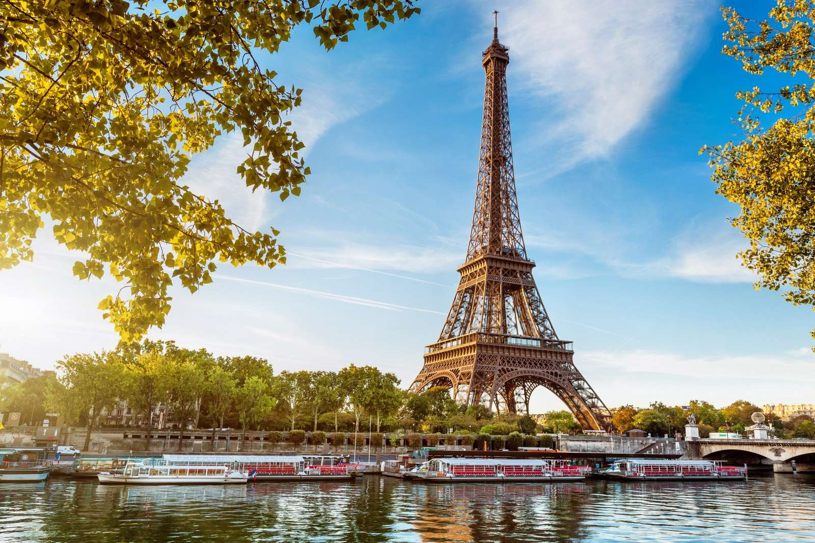 Paryż-Wieża Eiffla puzzle online