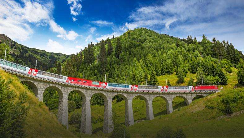 szwajcarski krajobraz puzzle online