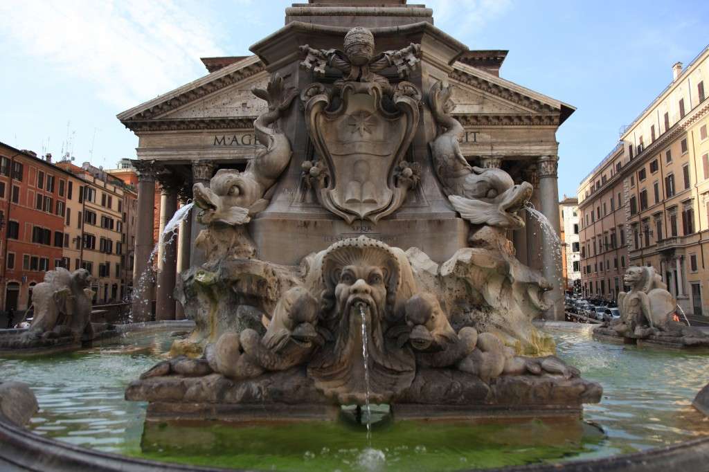 fontanna Panteonu w Rzymie puzzle online