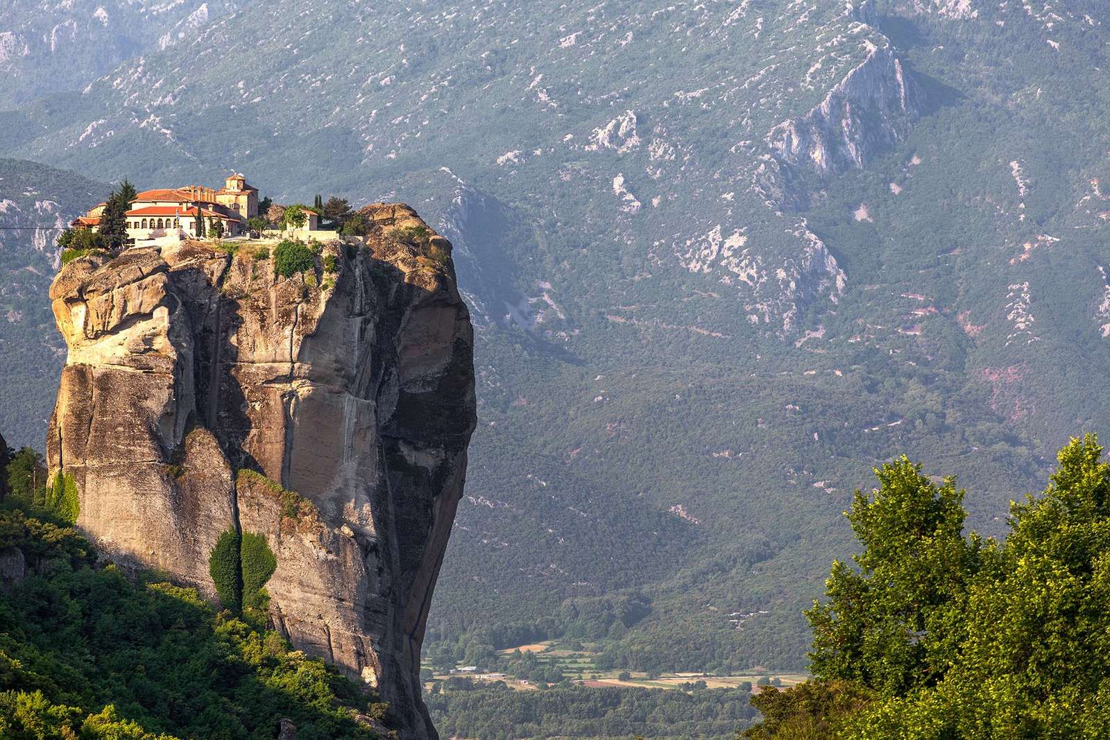 Monastyr Klasztor w Grecji puzzle online