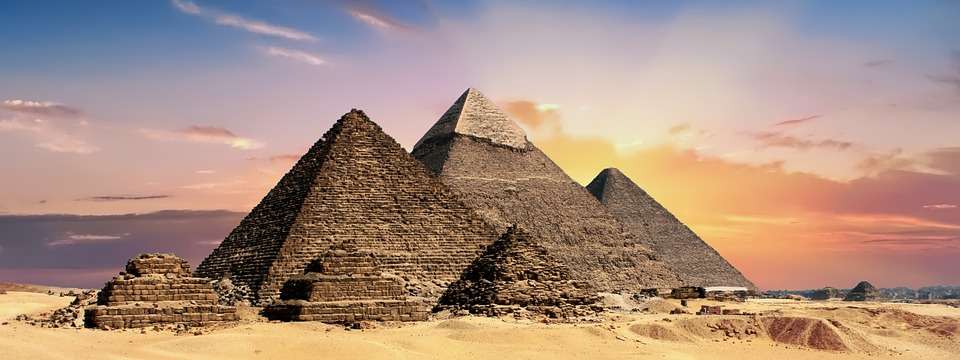 Piramidy egipskie . puzzle online