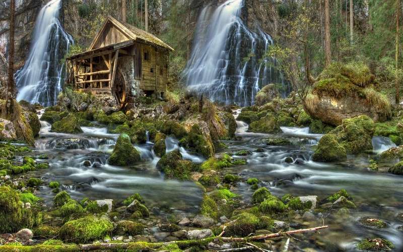 Leśne wodospady puzzle online