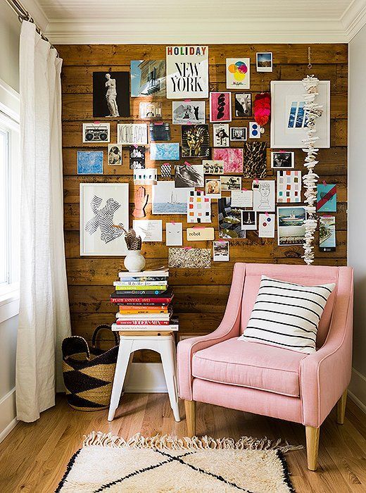 Różowy fotel w pokoju puzzle online