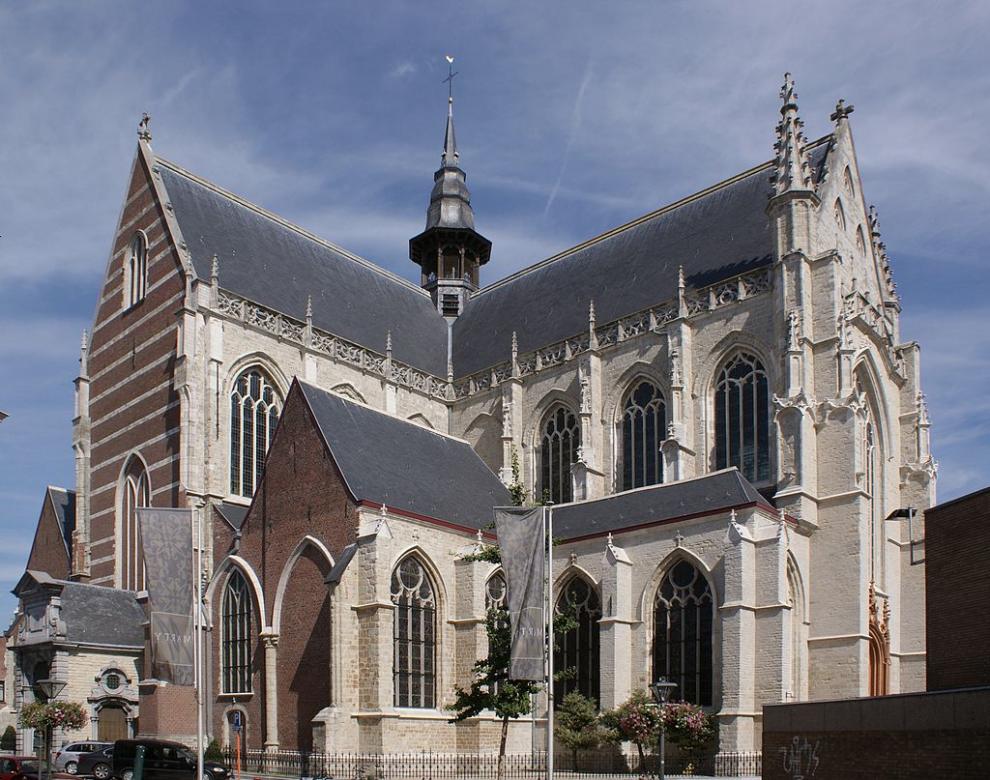 gotycki kościół w aalst puzzle online