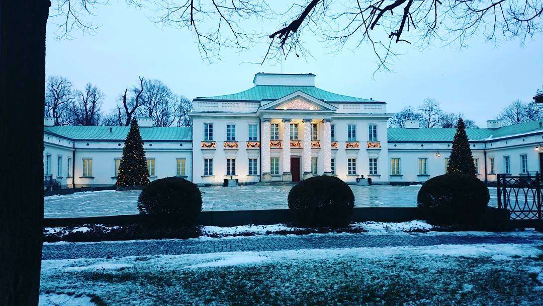 Belweder w Warszawie zimą puzzle online