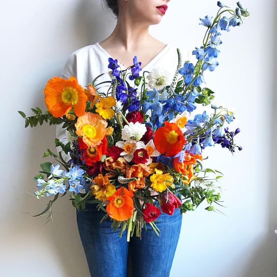 Florystka z kwiatami puzzle online