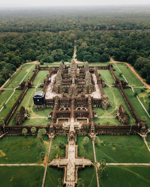 Świątynia Angkor Wat  Prow.  Siem Reap, Kambodża puzzle online