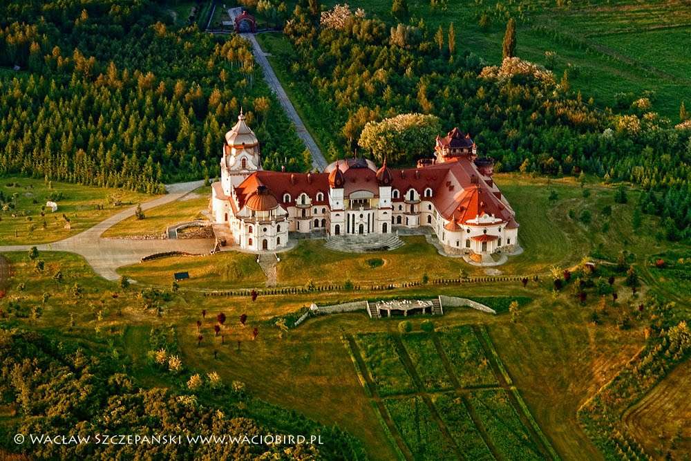Prywatny pałac w Leżachowie puzzle online