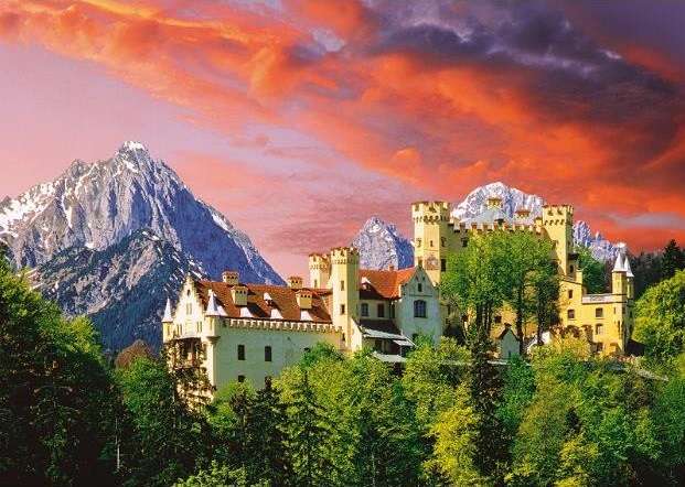 Zamek w górach. puzzle online