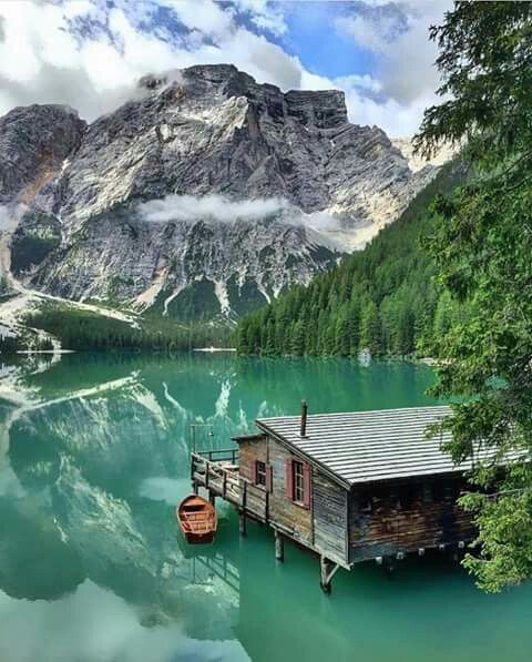 Szwajcarskie górskie jezioro puzzle online