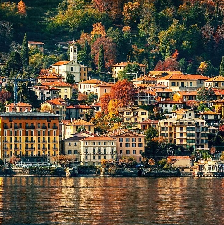 Jesień nad jeziorem Como. puzzle online