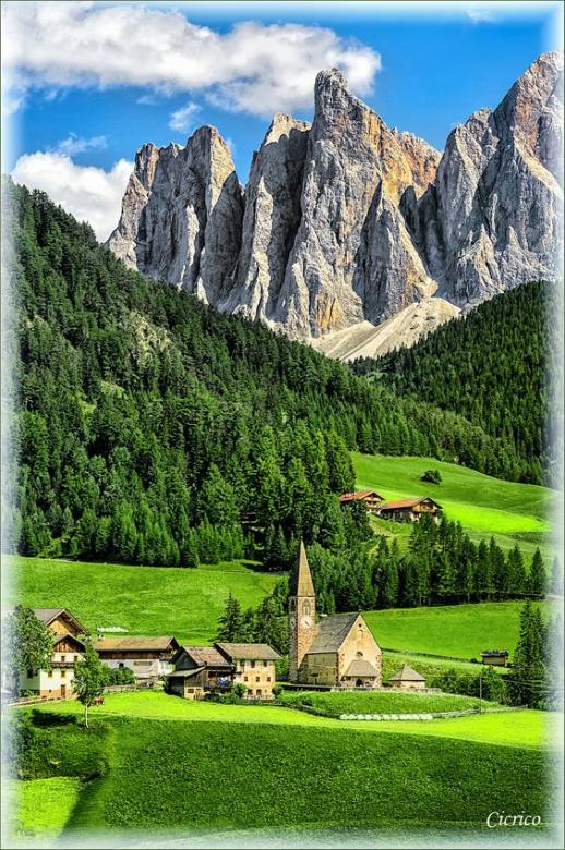 Zielone szwajcarskie pastwiska puzzle online