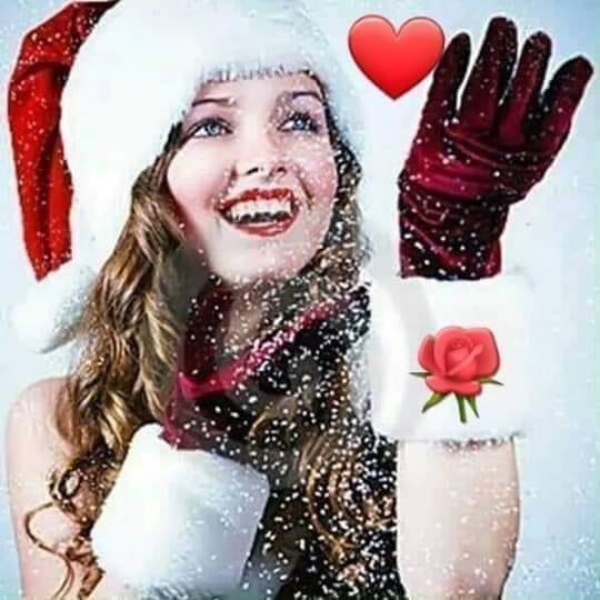 Zimowy uśmiech pięknej dziewczyny puzzle online