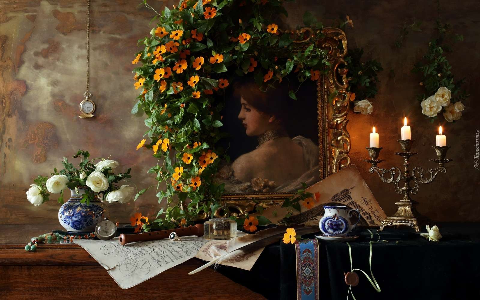 obraz kobiety obok świecznika i kwiatów puzzle online