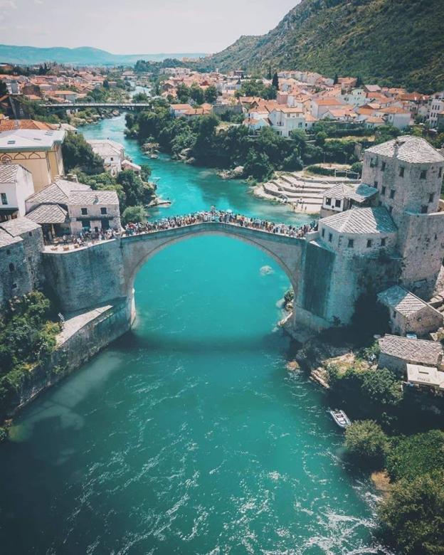 Stary Most w Mostarze, Bośnia i Hercegowina puzzle online