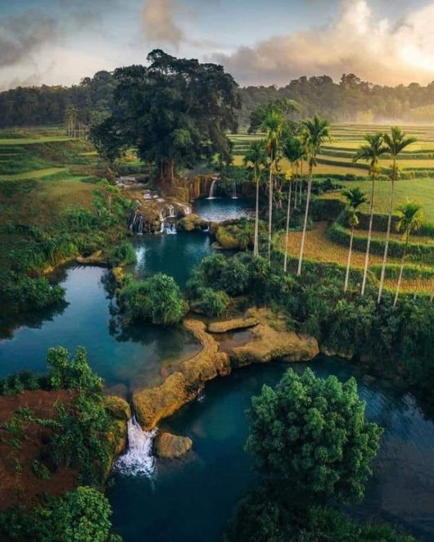 Piękno przyrody Sumba, Indonezja puzzle online