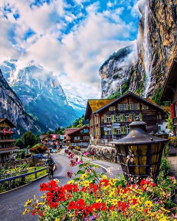 Dolina wodospadów, Szwajcaria puzzle online