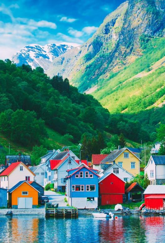Kolorowa Norwegia puzzle online