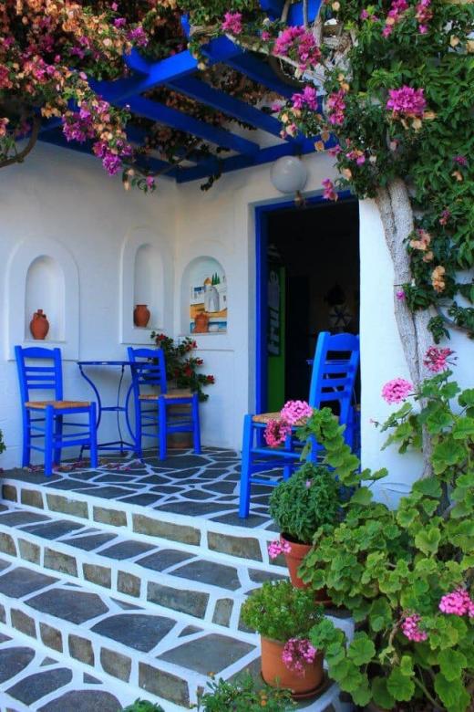 Wyspa Paros i jej magiczne miejsce puzzle online