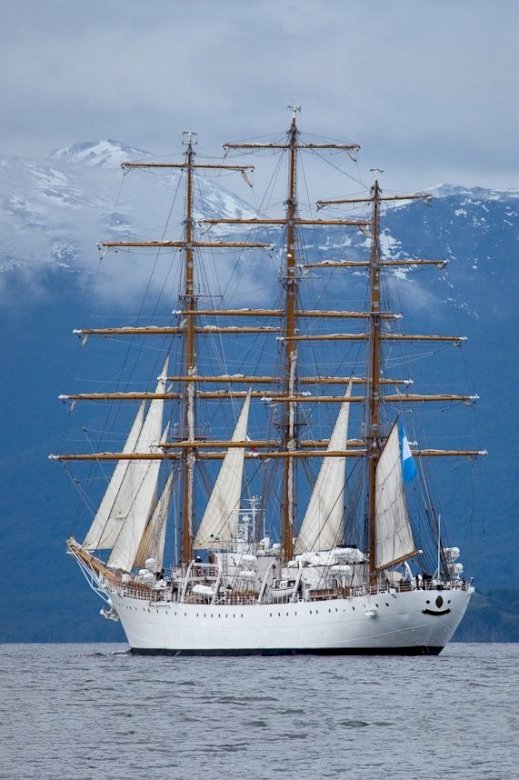Libertad - Argentyński statek treningowy puzzle online