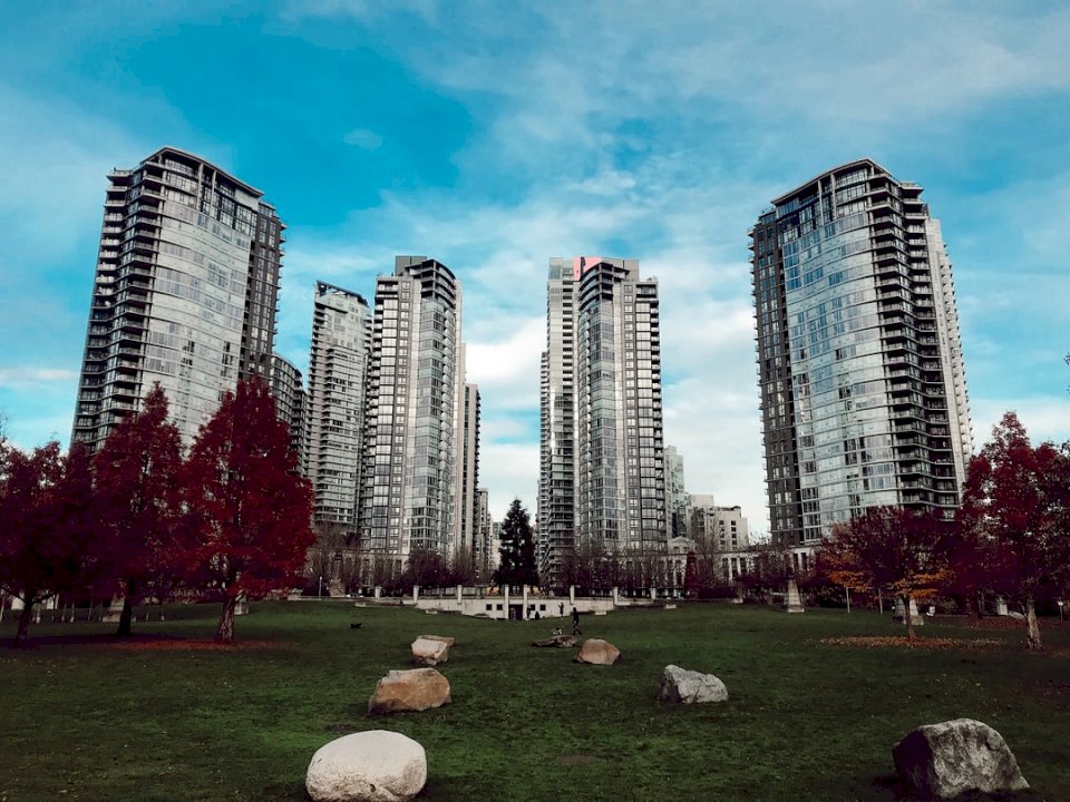 Chrupiący dzień jesieni w Vancouver, puzzle online