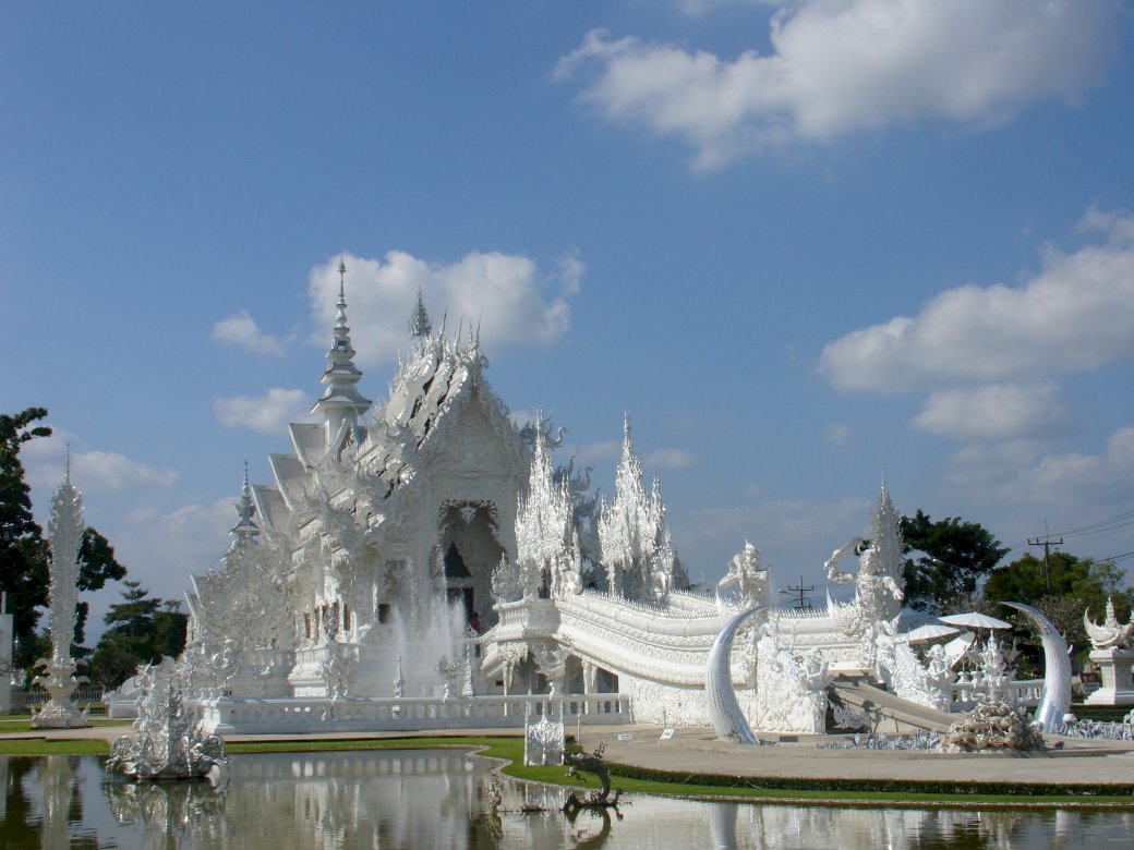 Biała Świątynia Chiang Rai puzzle online